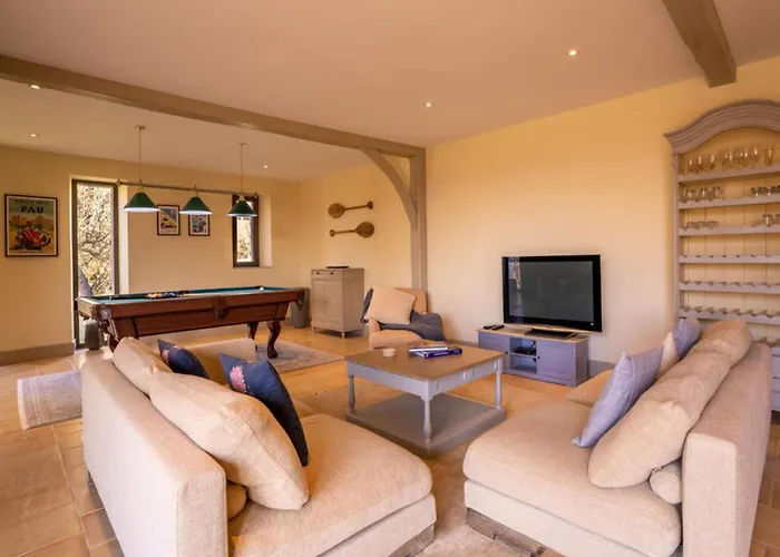 Holiday home Elite 7-bedroom Near