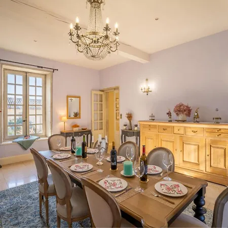 Elite 7-bedroom Near Prázdninový dům Damiatte