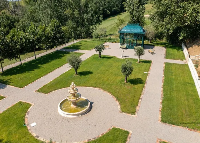 Prázdninový dům Elite 7-bedroom Near